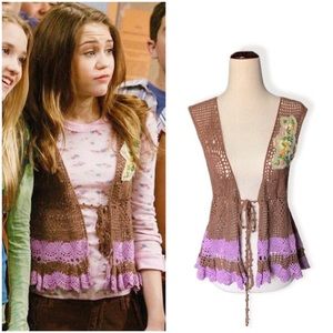 Hannah Montana Wardrobe! Miley’s Miley Stewart’s crocheted floral vest! …